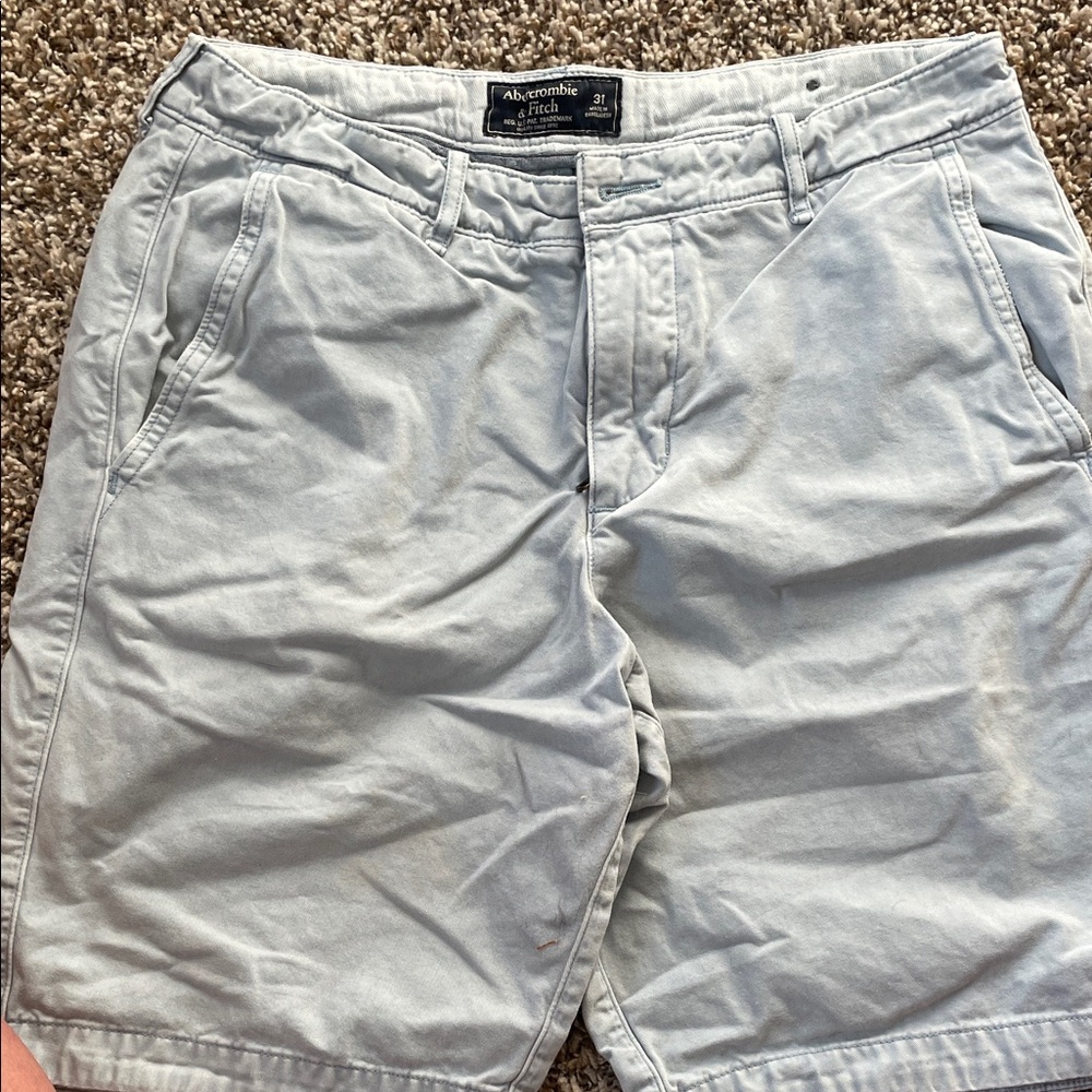 Abercrombie & Fitch Men's Light Gray Flat Front Shorts